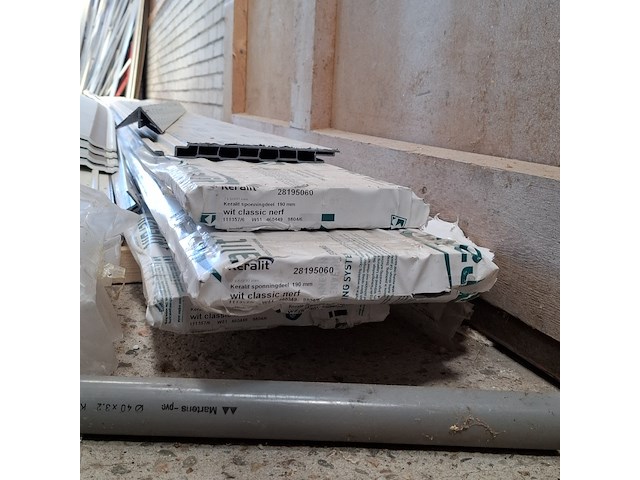 Partij keralit gevelpanelen, diverse kleuren - afbeelding 4 van  18