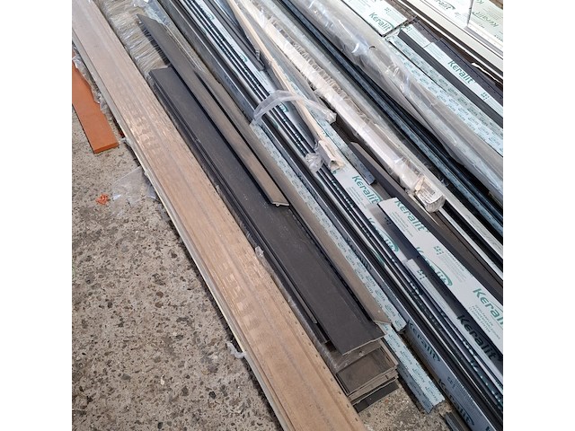 Partij keralit gevelpanelen, diverse kleuren - afbeelding 5 van  18