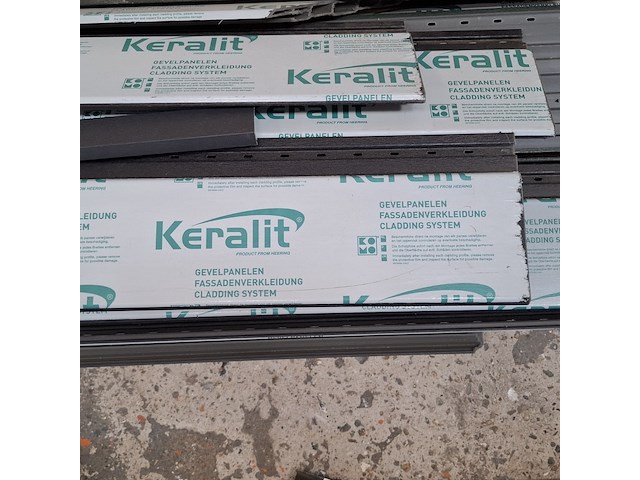 Partij keralit gevelpanelen, diverse kleuren - afbeelding 13 van  18