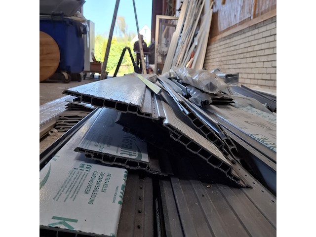 Partij keralit gevelpanelen, diverse kleuren - afbeelding 15 van  18