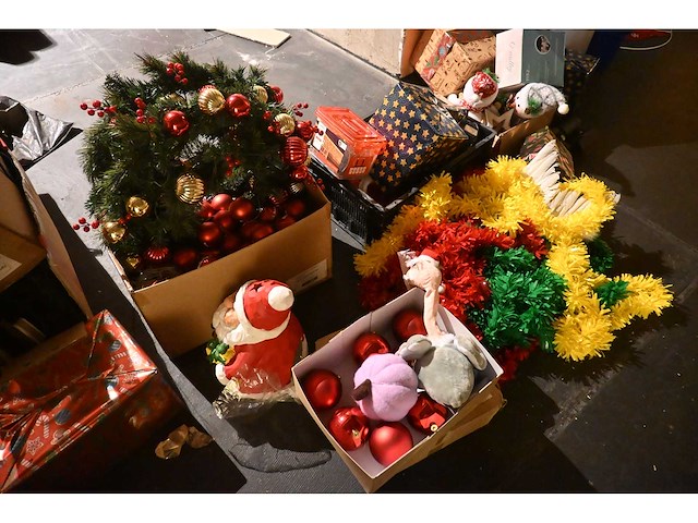 Partij kerst / sneeuw decoratie - afbeelding 1 van  7