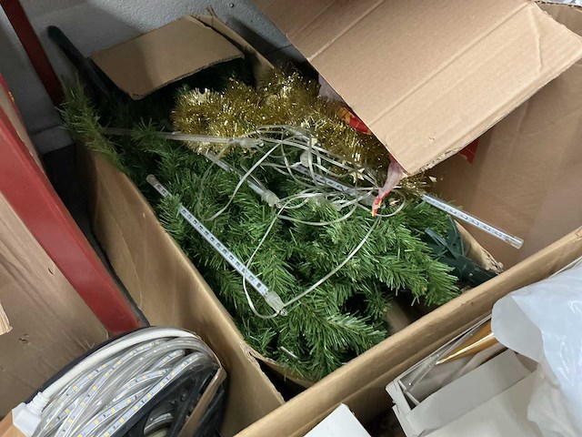 Partij kerst versiering - afbeelding 1 van  8