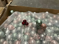 Partij kerstballen 3x40mm & 3x25mm +8cm pick (5016x) - afbeelding 2 van  6