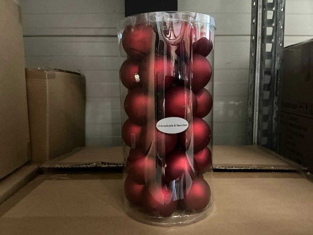 Partij kerstballen unbreakable d5cm x-mas red 30/tube (80x) - afbeelding 1 van  4