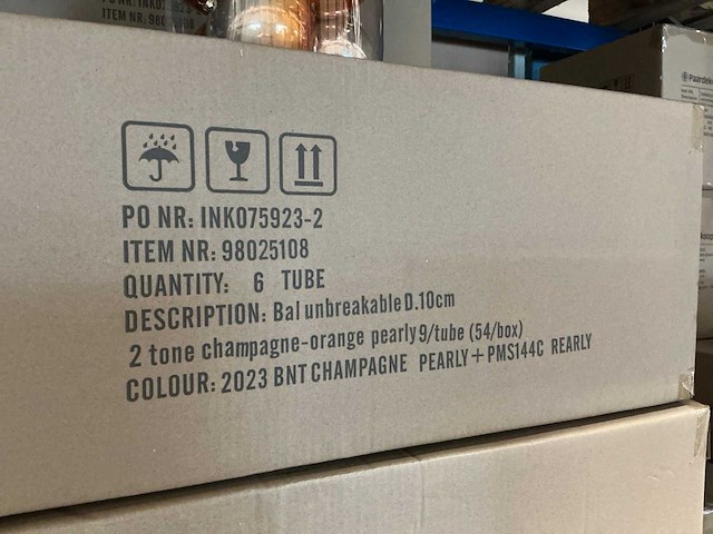 Partij kerstballen unbreakable&seamless d10cm 9/tube 2-tone pearly (78 tubes) - afbeelding 4 van  4