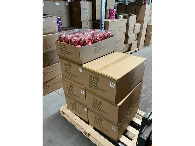 Partij kerstballen unbreakable&seamless d10cm pink matt-shiny 9/tube (42 tubes) - afbeelding 1 van  2