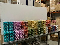 Partij kerstballen unbreakable&seamless d5cm 30/tube (124 tubes) - afbeelding 1 van  21