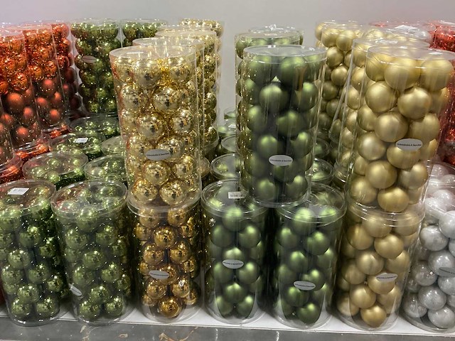 Partij kerstballen unbreakable&seamless d5cm 30/tube (124 tubes) - afbeelding 20 van  21