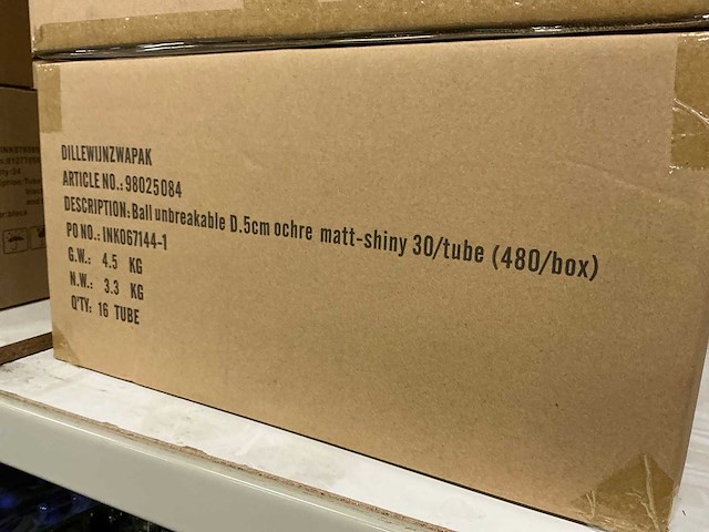 Partij kerstballen unbreakable&seamless d5cm ochre matt-shiny 30/tube (55 tubes) - afbeelding 3 van  3