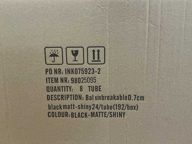 Partij kerstballen unbreakable&seamless d7cm black matt-shiny 24/tube (104 tubes) - afbeelding 3 van  3