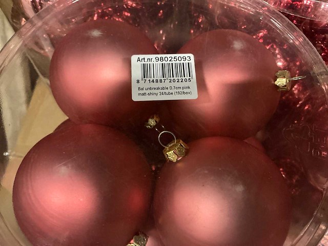 Partij kerstballen unbreakable&seamless d7cm pink 24/tube (69 tubes) - afbeelding 2 van  4