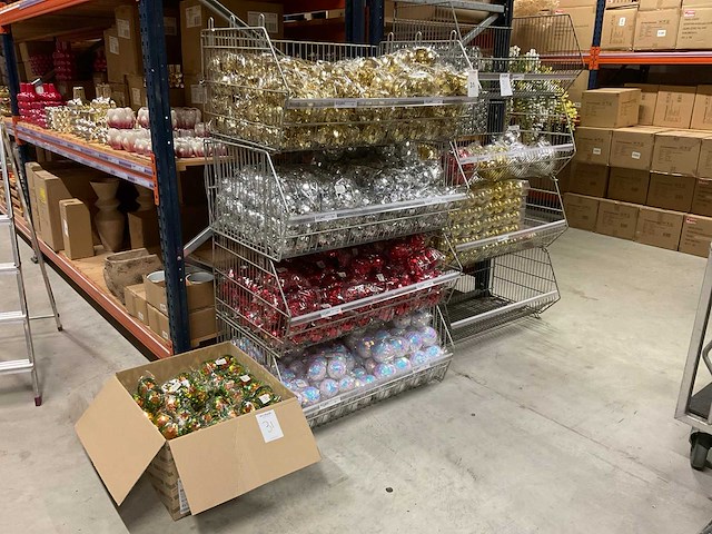 Partij kerstballen/ornamenten - afbeelding 1 van  8