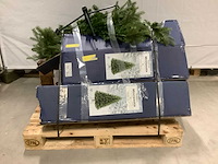 Partij kerstbomen - afbeelding 2 van  5