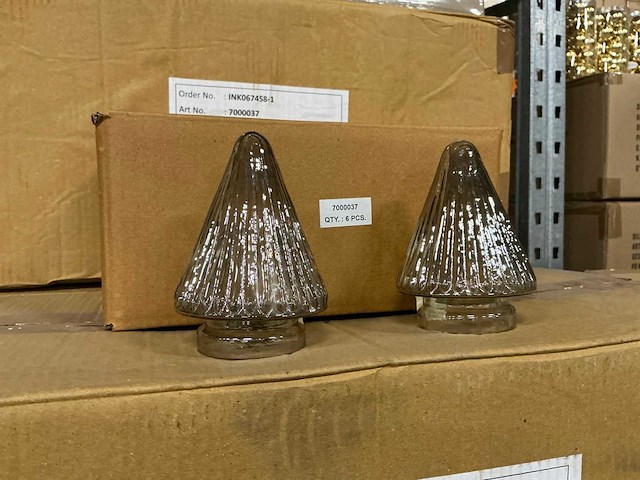Partij kerstboom rib luster d9/h12,5cm bruin (108x) - afbeelding 1 van  4