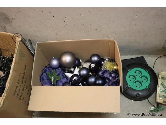 Partij kerstdecoratie o.a. kerstballen & verlichting - afbeelding 4 van  8