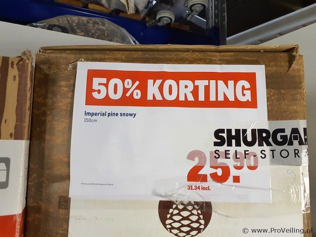 Partij kerstdecoratie o.a. kunstkerstbomen en kerstballen - afbeelding 8 van  12