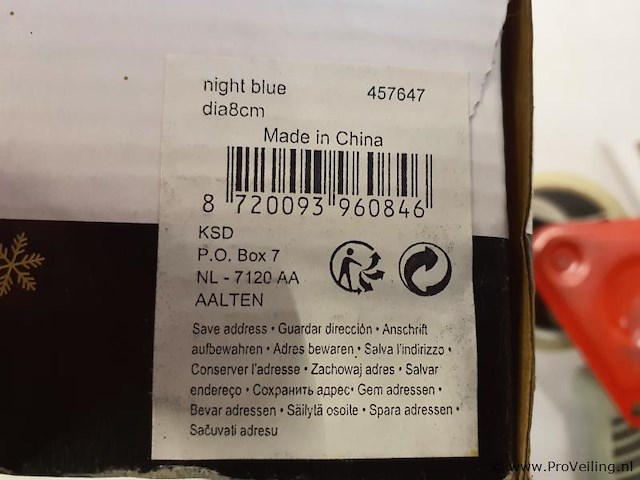 Partij kerstdecoratie o.a. kunstkerstbomen en kerstballen - afbeelding 12 van  12