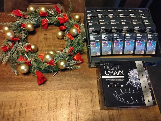 Partij kerstversiering - afbeelding 1 van  4