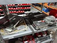 Partij ketting en kettingwielen - afbeelding 8 van  11