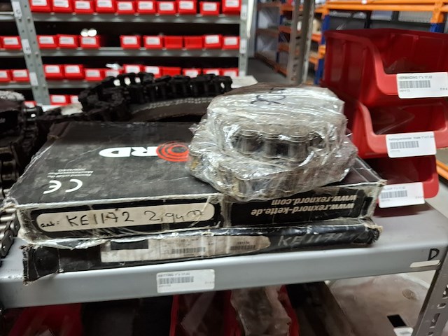 Partij ketting en kettingwielen - afbeelding 9 van  11