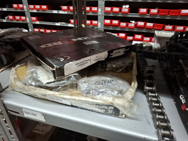 Partij ketting en kettingwielen - afbeelding 10 van  11