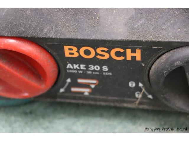 Partij kettingzagen, diverse merken o.a. dewalt type dw391, bosch type ake 30 s & stihl type e 160 - afbeelding 8 van  11