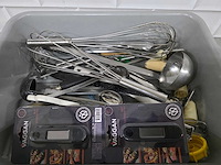 Partij keuken benodigdheden - afbeelding 1 van  2