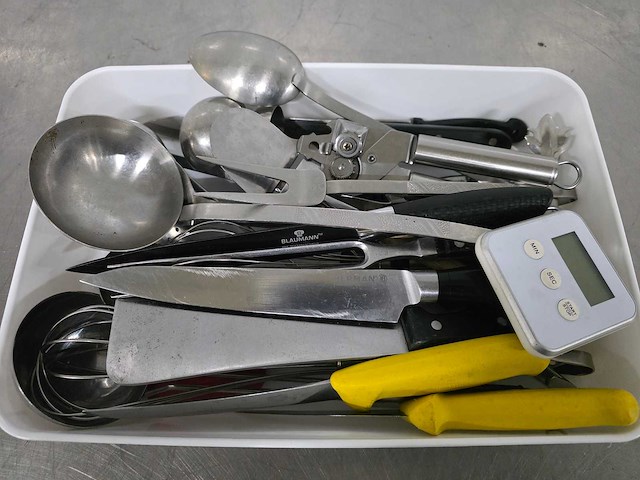 Partij keuken benodigdheden - afbeelding 2 van  2