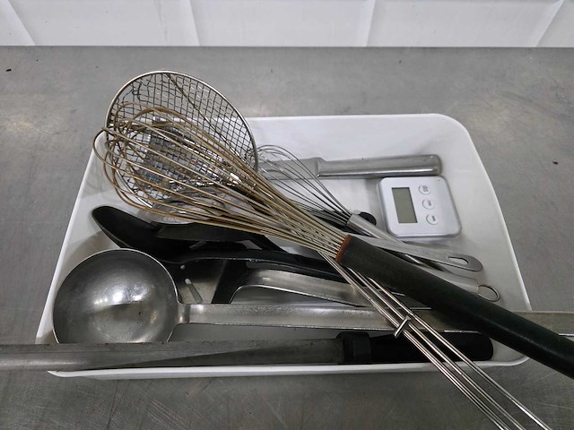Partij keuken benodigdheden - afbeelding 1 van  2