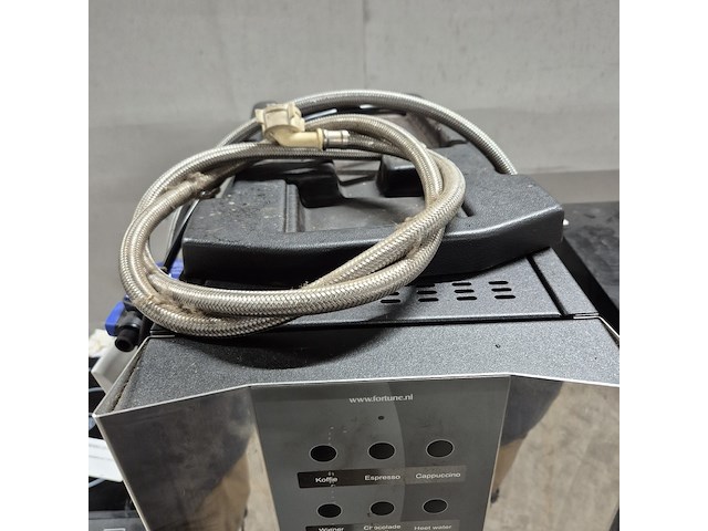 Partij keuken en huishoudelijke apparaten, o.a. fortune, tennant, donna, o.a. dic3400, v5, gti-33 - afbeelding 3 van  23