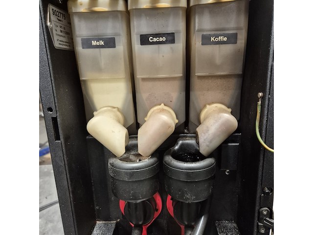 Partij keuken en huishoudelijke apparaten, o.a. fortune, tennant, donna, o.a. dic3400, v5, gti-33 - afbeelding 15 van  23