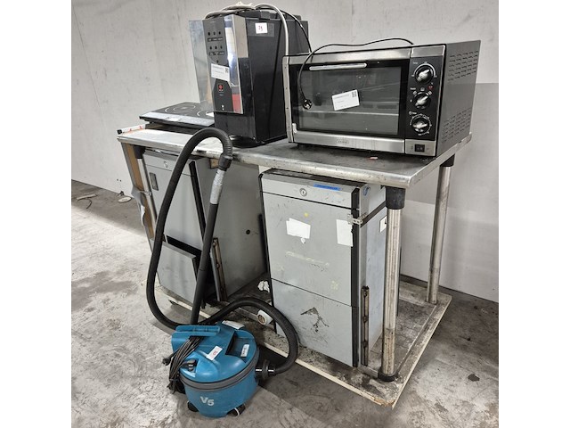 Partij keuken en huishoudelijke apparaten, o.a. fortune, tennant, donna, o.a. dic3400, v5, gti-33 - afbeelding 17 van  23