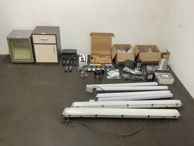 Partij keuken en woonaccessoires - afbeelding 12 van  24