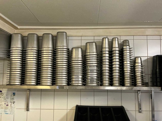 Partij keuken inventaris - afbeelding 9 van  10