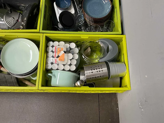 Partij keuken / kantine servies en benodigdheden - afbeelding 2 van  13