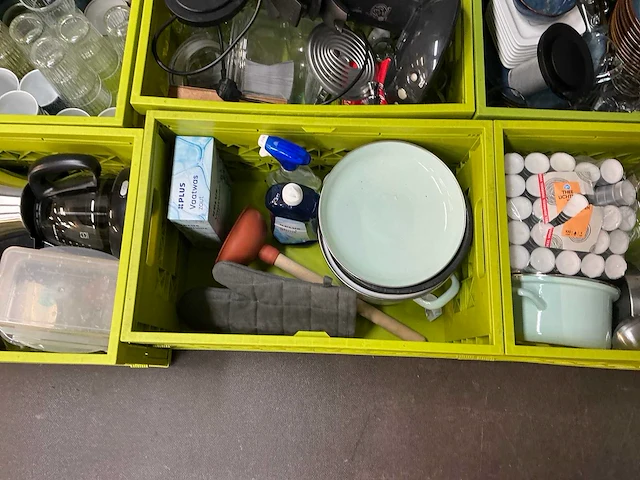 Partij keuken / kantine servies en benodigdheden - afbeelding 13 van  13