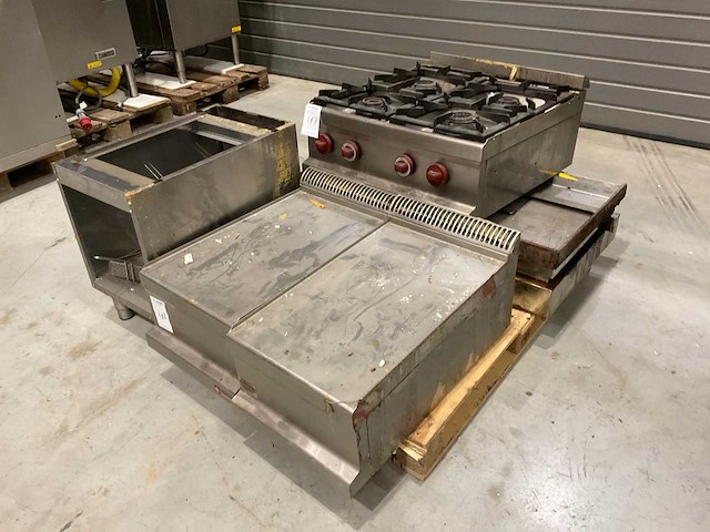 Partij keukenapparatuur - afbeelding 1 van  8