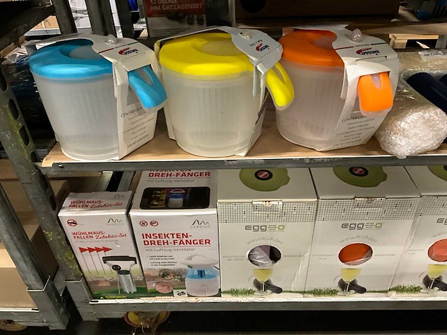 Partij keukenbenodigdheden en kinderspeelgoed - afbeelding 2 van  11