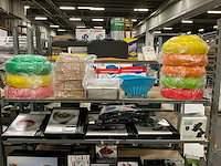 Partij keukenbenodigdheden en kinderspeelgoed - afbeelding 4 van  11