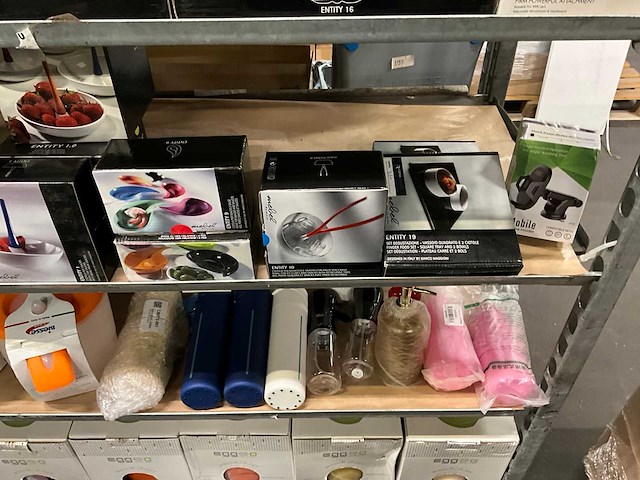 Partij keukenbenodigdheden en kinderspeelgoed - afbeelding 10 van  11