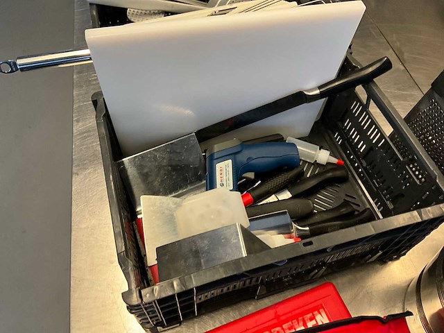 Partij keukenbenodigdheden - afbeelding 7 van  9