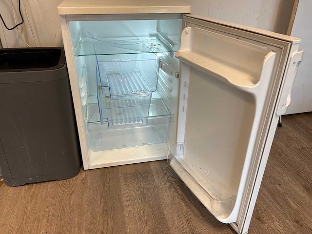 Partij keukenbenodigdheden - afbeelding 9 van  16