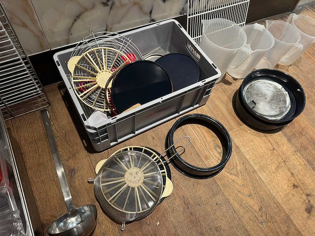 Partij keukenbenodigdheden - afbeelding 3 van  4