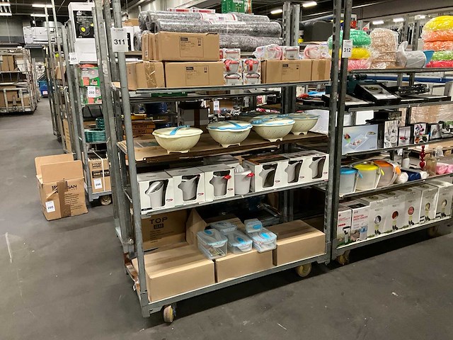 Partij keukenbenodigdheden - afbeelding 1 van  12