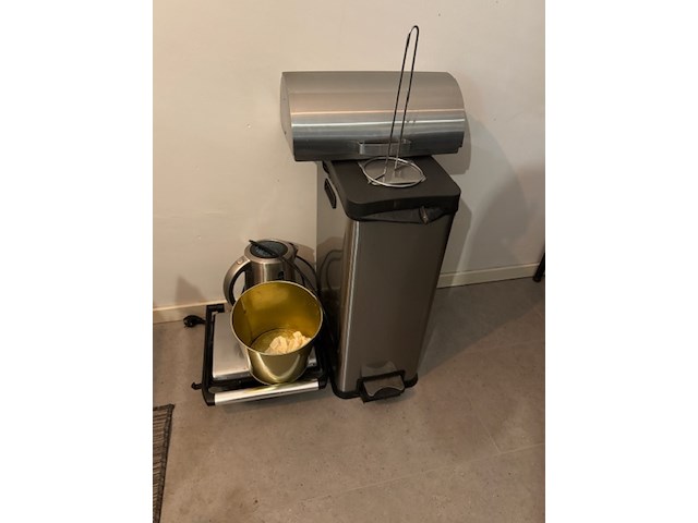 Partij keukenbenodigheden - afbeelding 1 van  11