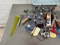 Partij keukengerei met bereidingsbak - afbeelding 2 van  5