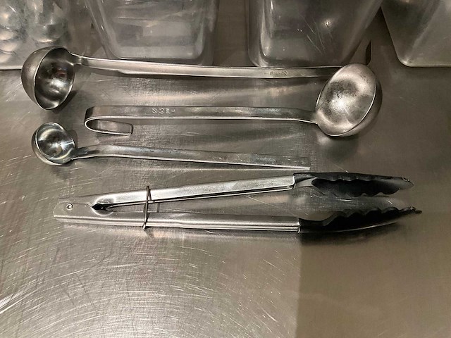 Partij keukengerei - afbeelding 2 van  2