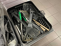 Partij keukengerei - afbeelding 2 van  3