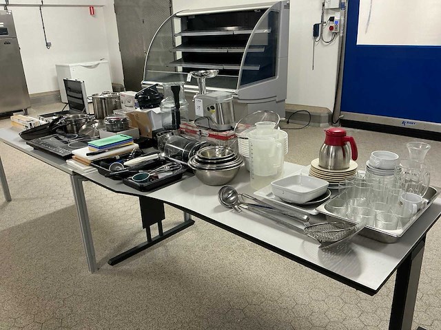 Partij keukengerei - afbeelding 1 van  6