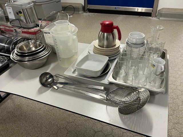 Partij keukengerei - afbeelding 2 van  6